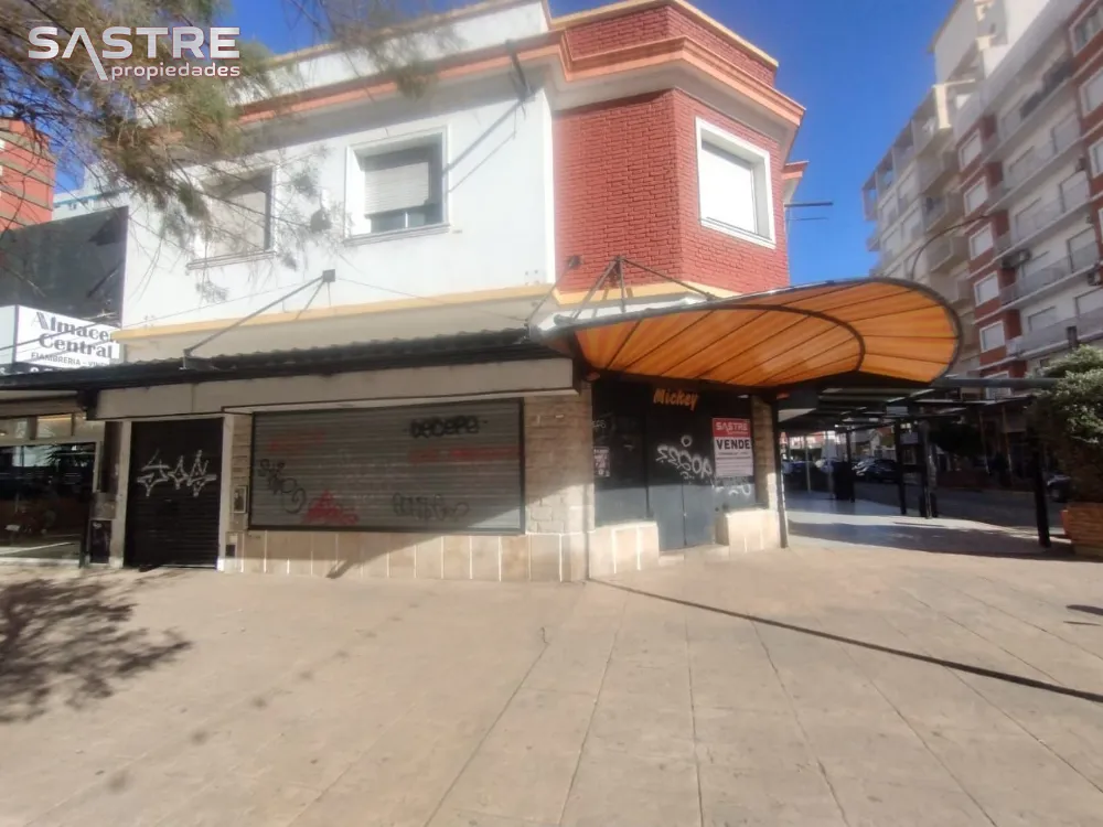 Local u Oficina en Venta Zona I de Miramar. Estado Excelente.