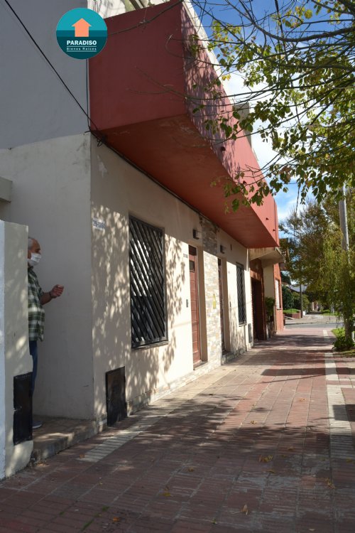 Dúplex en Venta Zona II de Miramar. Estado Excelente. 1 Habitación. 1 Baño.