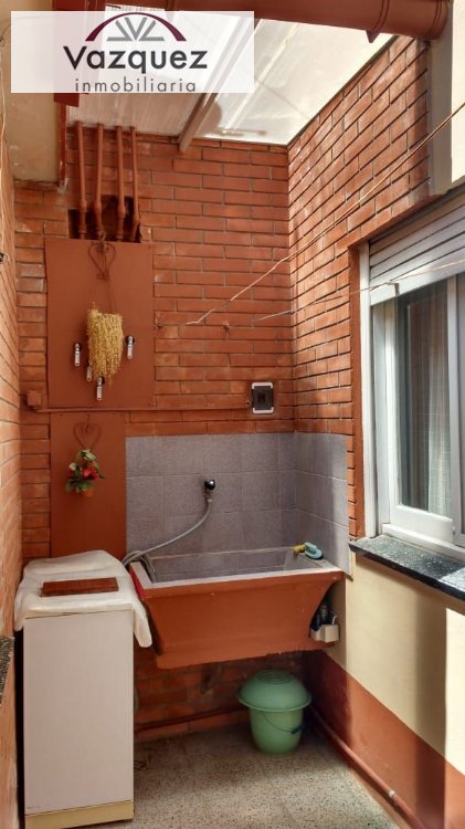 Emprendimiento en Venta Zona III de Miramar. Estado Muy Bueno. 1 Habitación. 1 Baño. Apto Crédito
