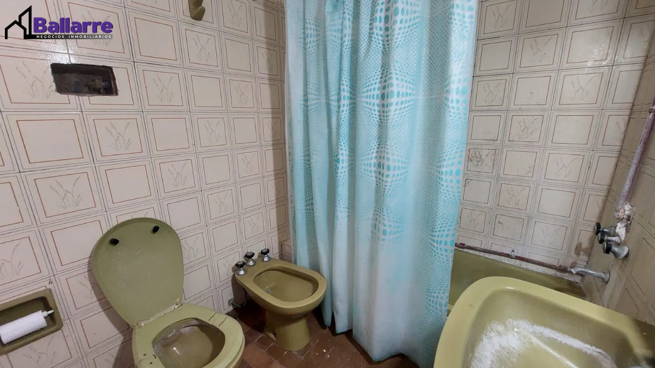 Casa en Venta Las Palmas de Miramar. Estado A Refaccionar. 2 Habitaciones. 1 Baño.