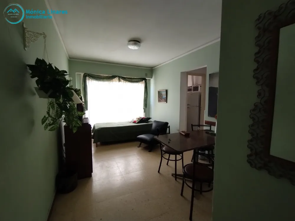 Departamento en Venta Zona IV de Miramar. Estado Bueno. 1 Habitación. 1 Baño. Apto Crédito