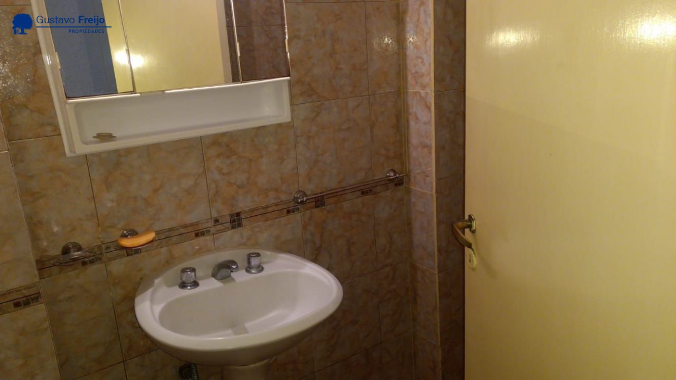 Departamento en Alquiler Temporario Zona I de Miramar. Estado Muy Bueno. 1 Habitación. 1 Baño. Temporada Verano 2025