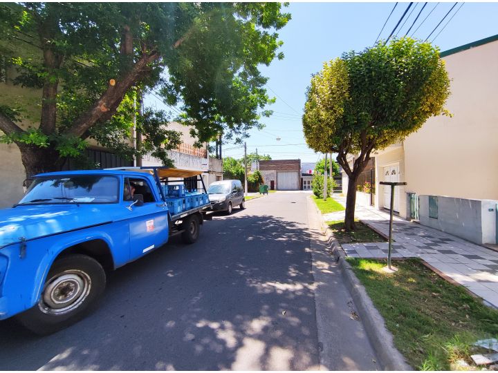 Casa en Venta de 1/2 Dormitorio con Galpón. Barrio Belgrano. Rosario.