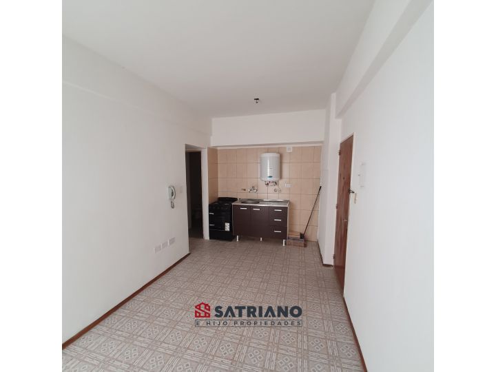 Venta - 1 dormitorio Juan Manuel de rosas 1400 patio