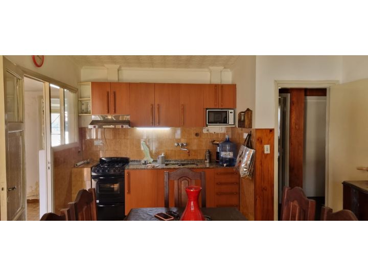 VENDO CASA CENTRICA EN LA CALERA!!! CORDOBA