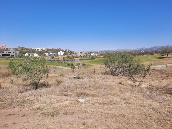 LOTE ESTANCIA EL TERRON - FONDO GOLF 1355 m2