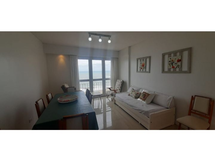 Alquiler temporario departamento 4 ambientes con vista al mar Miramar