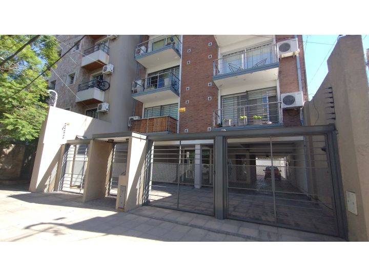 MONOAMBIENTE EN 4TO PISO AL FRENTE