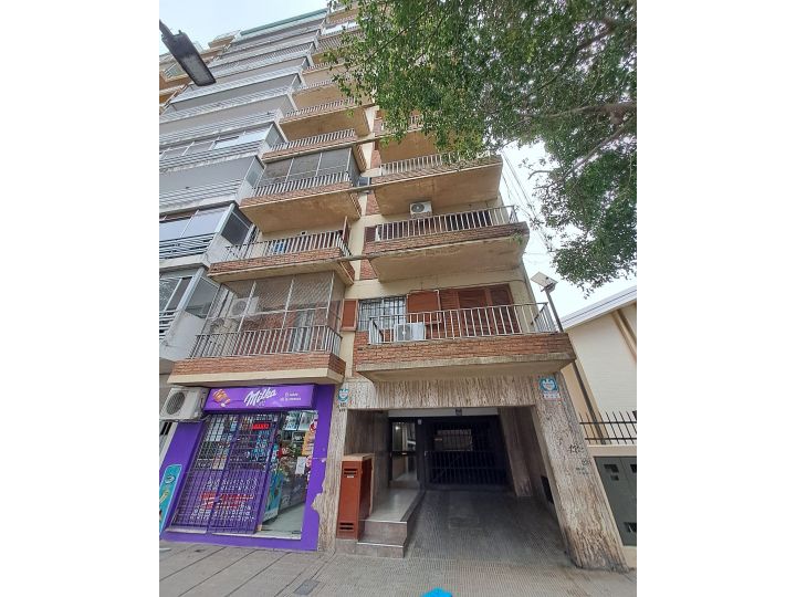 SE VENDE DEPARTAMENTO DE 2 DORMITORIOS SOBRE PELLEGRINI