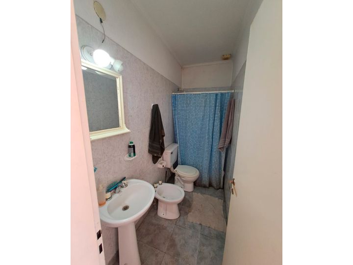 EN VENTA DEPARTAMENTO ÚNICO DE PASILLO EN ZONA NORTE