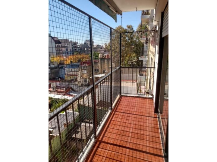 APTO CREDITO 3 Ambientes con balcón al contra frente - COCHERA