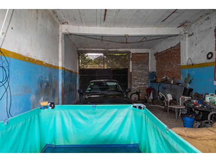 CASA EN VENTA A REFACCIONAR