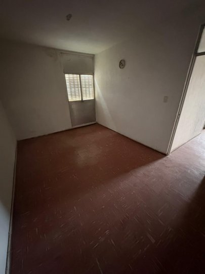 Venta departamento a reciclar 3 dormitorios