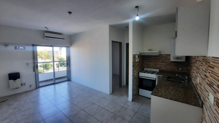 Alquiler Departamento 2 Ambientes en Castelar