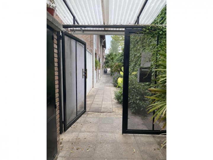 ALQUILER MENDOZA 3100 DUPLEX DE DOS DORMITORIOS