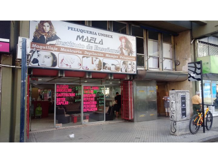 Retasado! Gran local comercial en pleno Centro de Rosario!